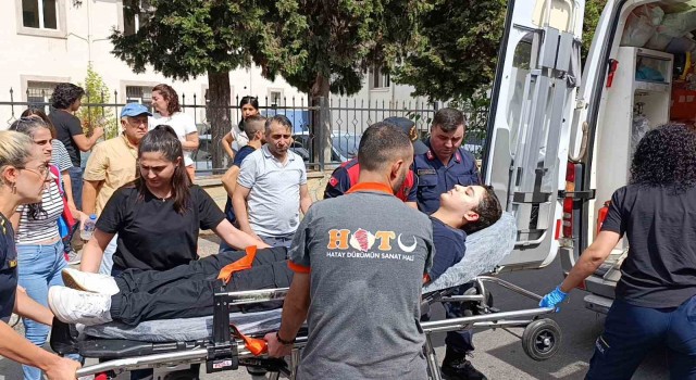 Arkadaşıyla yürürken bir anda yere yığılıp kaldı
