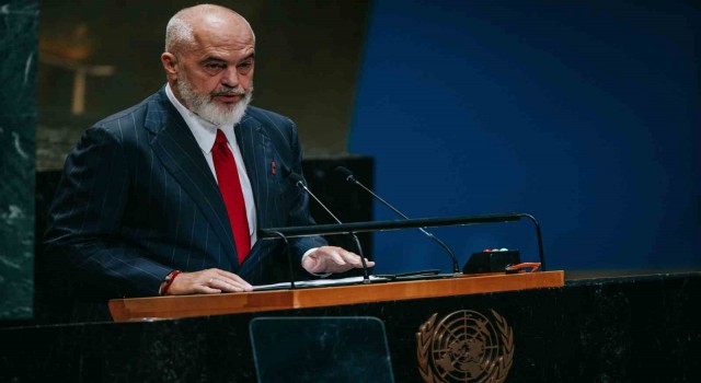 Arnavutluktan başkent Tiranda Bektaşi devleti planı