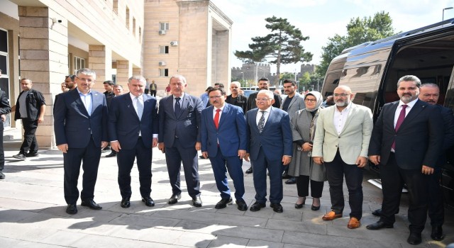 Bakan Aşkın Baktan Kayseri Valiliğine ziyaret