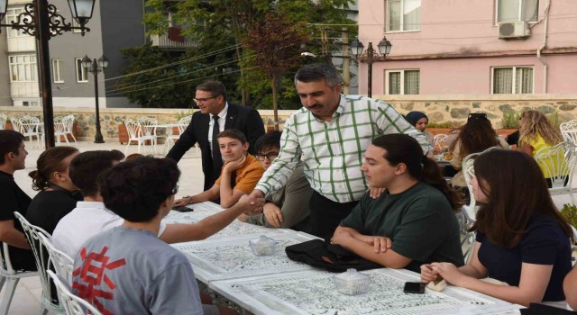 Başkan Yılmaz gençlerle buluştu