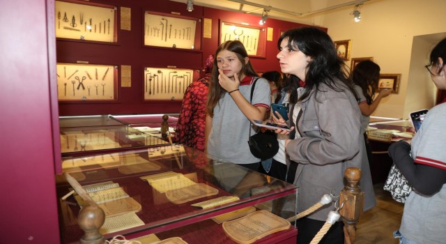 Çocuklar ile Manisa tarihine yolculuk projesi başladı
