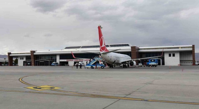 Erzurumda bir ayda 106 bin 868 kişi uçtu