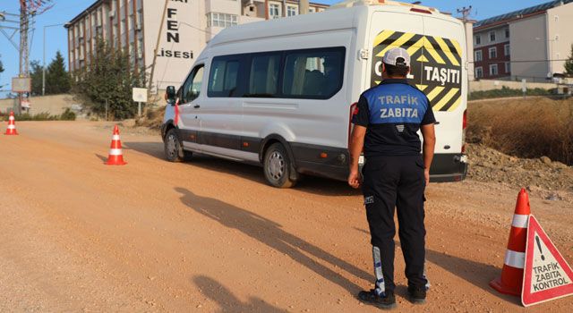 Hatay Büyükşehir Belediyesi Okul Servislerini Denetliyor