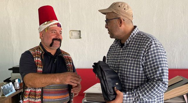 İnsanlık Hala Ölmedi: Para Dolu Çantayı Sahibine Teslim Etti