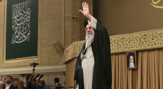 İran Dini Lideri Güvenli Bölgede Korumaya Alındı