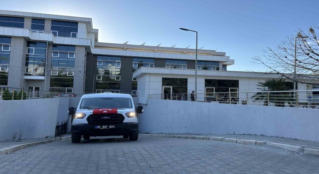 İsrailin katlettiği Ayşenur Ezgi Eyginin cenazesi İzmirden Aydına götürüldü