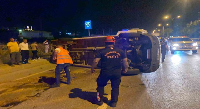 Kahramanmaraşta servis aracı kaza yaptı: 9 yaralı