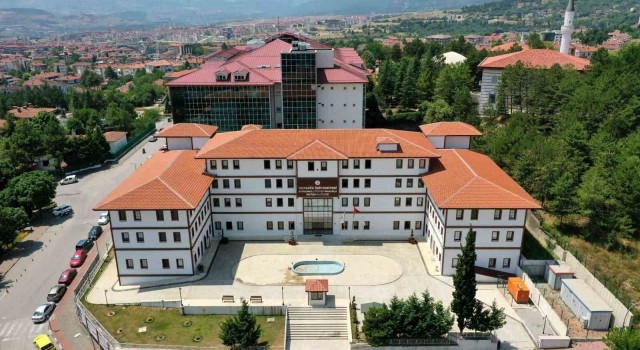 KBÜlü öğrenciler finale kaldı