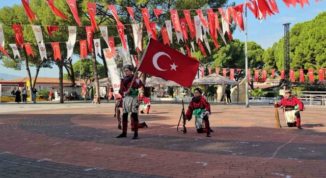 Kuyucakta kurtuluş coşkusu meydanlara sığmadı