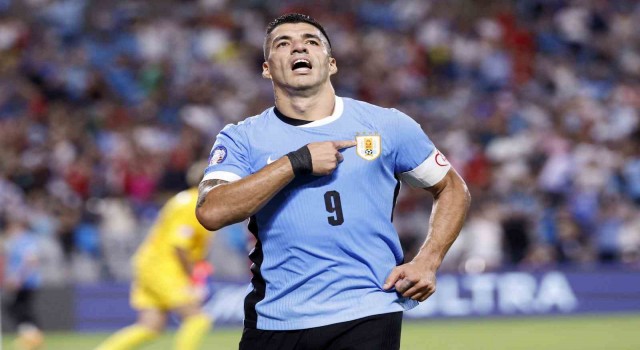 Luis Suarez, milli takımdan emekli oldu