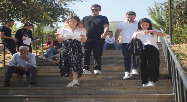 Muşta KPSS Önlisans oturumu başladı