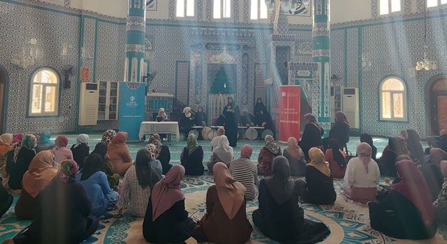 Osmaniye'de Hanımlara Yönelik Mevlid Kandili Programı Düzenlendi