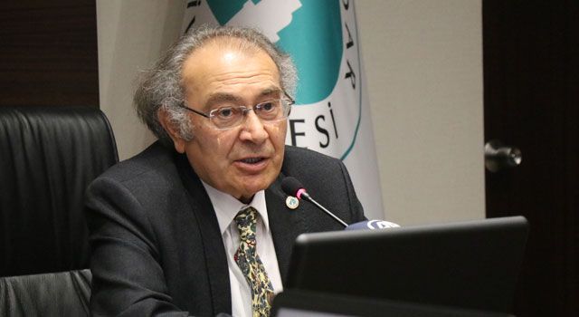 Prof. Dr. Tarhan: "Eleştiri, Düşünce Üzerine Düşünmektir"