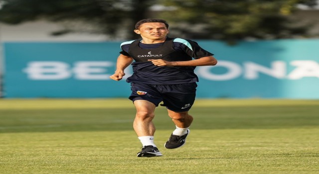 Shukurov Arabistana transfer oldu