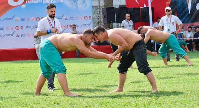8. Geleneksel İsmet Atlı Karakucak Güreşleri Kozan’da Düzenlendi
