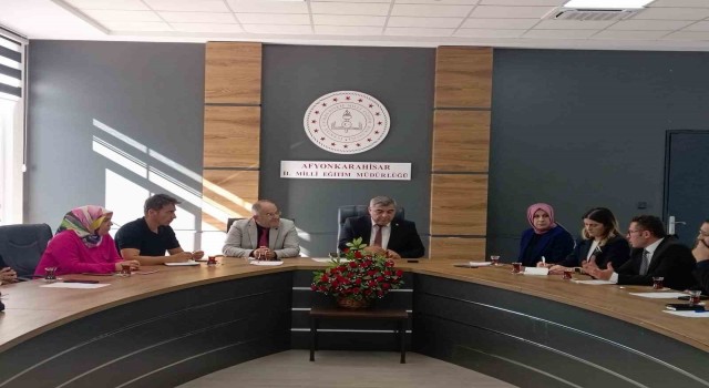 Afyonkarahisarda eğitimdeki yeni modelle ilgili toplantı