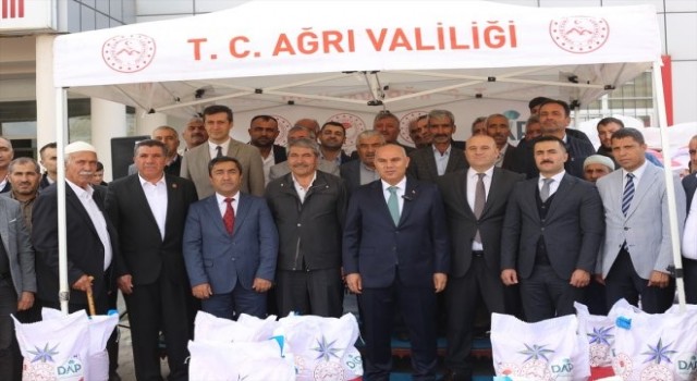 Ağrıda yüzde 70 hibe ile 300 ton sertifikalı buğday tohumu dağıtıldı