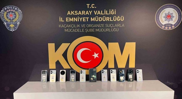 Aksarayda iş yerinde 11 adet kaçak cep telefonu ele geçirildi