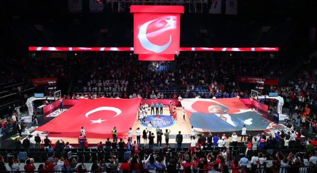 Anadolu Efes, EuroLeague'de FC Barcelona'yı Ağırlayacak