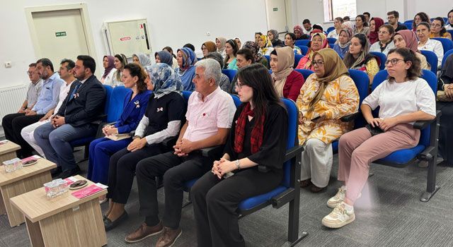 Anne Sütünün Önemi Kadirli’de Düzenlenen Konferansla Vurgulandı