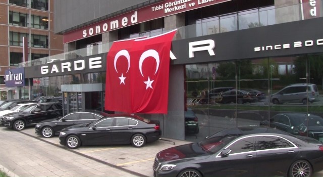 Ataşehirde galeri kurşunlandı, olay anı kamerada