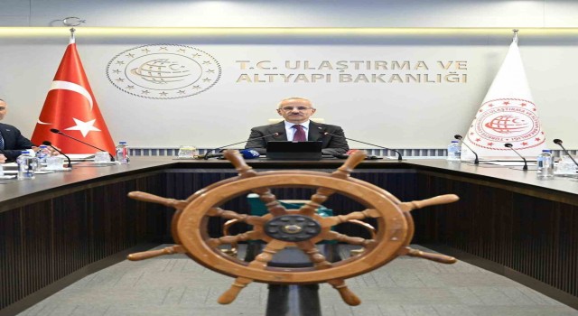 Bakan Uraloğlu: Lübnan limanları ve açıklarında seyir yapan Türk bayraklı gemilerin ISPS seviyesini 3e çıkardık
