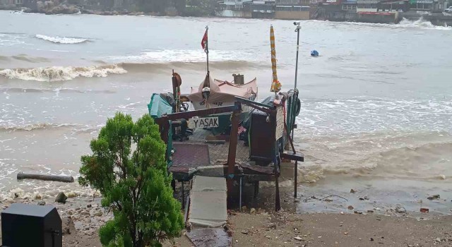 Bartında sağanak ve fırtına etkili oluyor