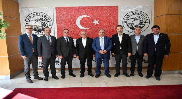 Başkan Büyükkılıçtan Başkan Yalçına ziyaret
