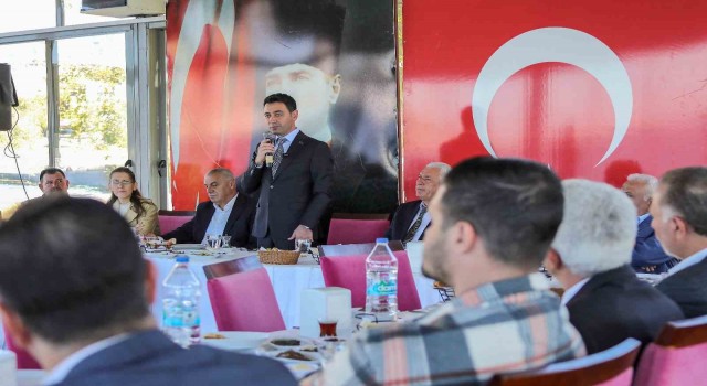 Başkan Önal, muhtarlarla buluştu: Bayraklı için gece gündüz çalışıyoruz