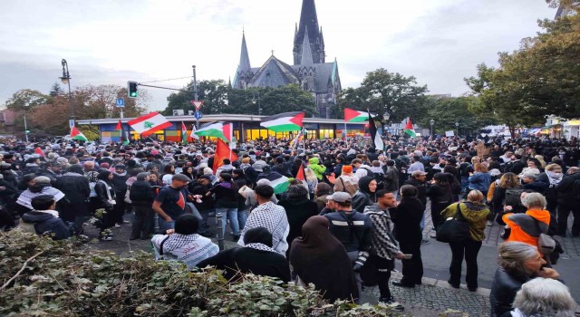 Berlinde Filistine destek gösterisine polisten müdahale