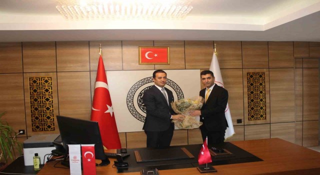 Bitlis İl Sağlık Müdürlüğünde devir teslim töreni