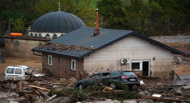Bosna Hersekteki sel felaketinde ölü sayısı 26ya yükseldi