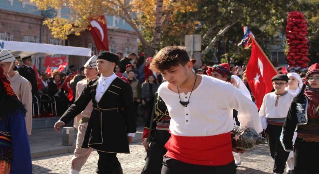Çanakkalede 29 Ekim coşkuyla kutlandı