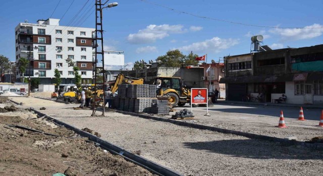 Ceyhanın en büyük ve en modern kent meydanı 45 gün içinde halkla buluşacak