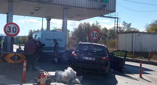 Bolu Gişelerinde feci kaza: 1 ölü, 1 yaralı