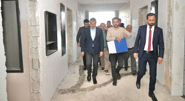 Hatay’da Deprem Konutlarının Yapımı Sürüyor