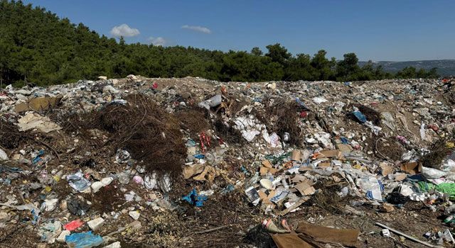 HBB, Yayladağı’ndaki Vahşi Çöp Depolama Sahasını Doğaya Kazandırıyor