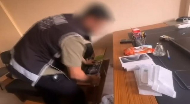 İstanbulda kaçakçılık ve siber suçlarla mücadelede 31 adrese eş zamanlı operasyon düzenlendi
