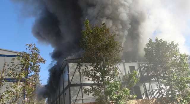 Kahramanmaraş’ta Deprem Konutlarında Yangın Paniği