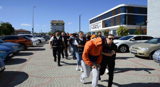 Kırklarelinde uyuşturucu operasyonu: 11 gözaltı