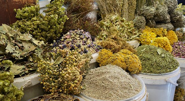 Kışın Bağışıklığı Güçlendirme Yöntemleri: Vitaminler, Bitkiler ve Pekmez