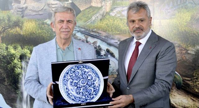 Mansur Yavaş Hatay’da: Tarihi Kentler Birliği’nden Deprem Bölgesine Destek
