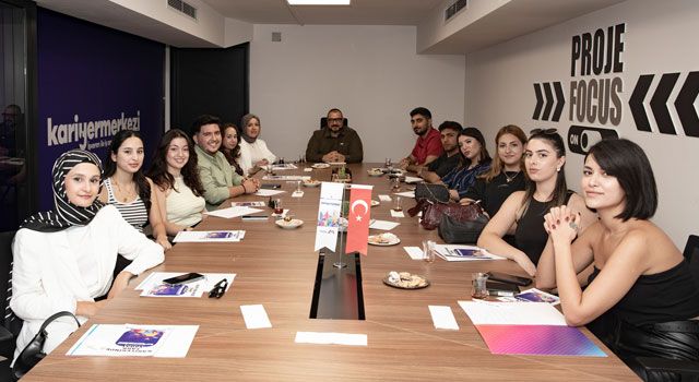 Mersin Büyükşehir Belediyesi Kariyer Merkezi Üniversite Topluluklarıyla Buluştu