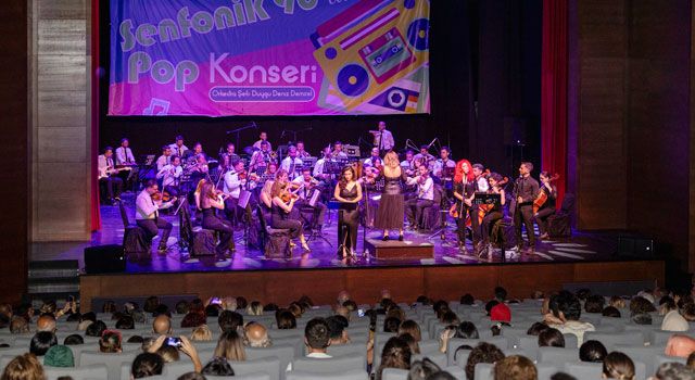 Mersin Büyükşehir Kent Orkestrası’ndan Nostalji Dolu Konser