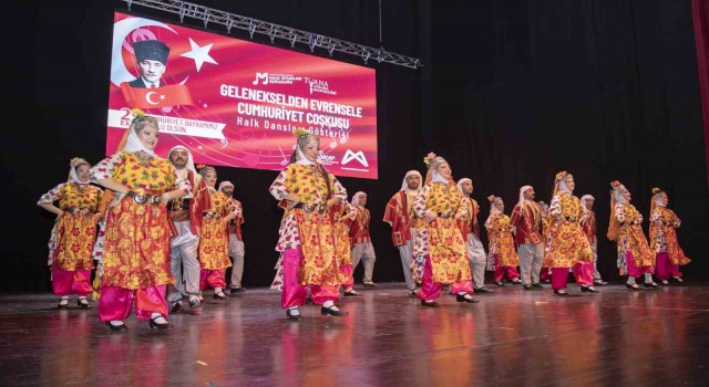 Mersinde Cumhuriyetin 101. yıl dönümü kutlanıyor