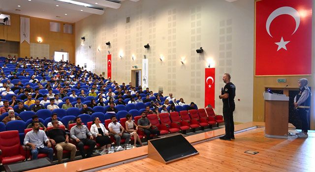 Narkotik Rehber Eğitimi Üniversitede Gerçekleşti