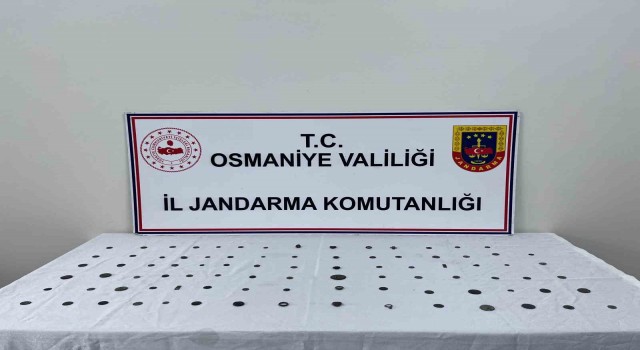 Osmaniye'de tarihi eser operasyonu: 89 adet sikke bulundu