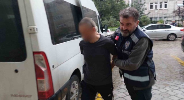 Samsunda 6 kilo 700 gram esrarla yakalanan şahıs adliyeye sevk edildi