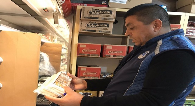 Şarkışlada zabıta ekipleri marketleri denetledi