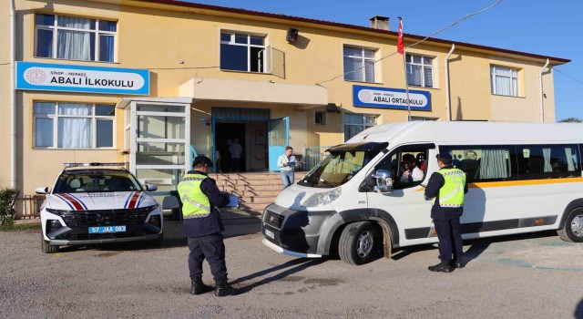 Sinopta okul servislerine denetim